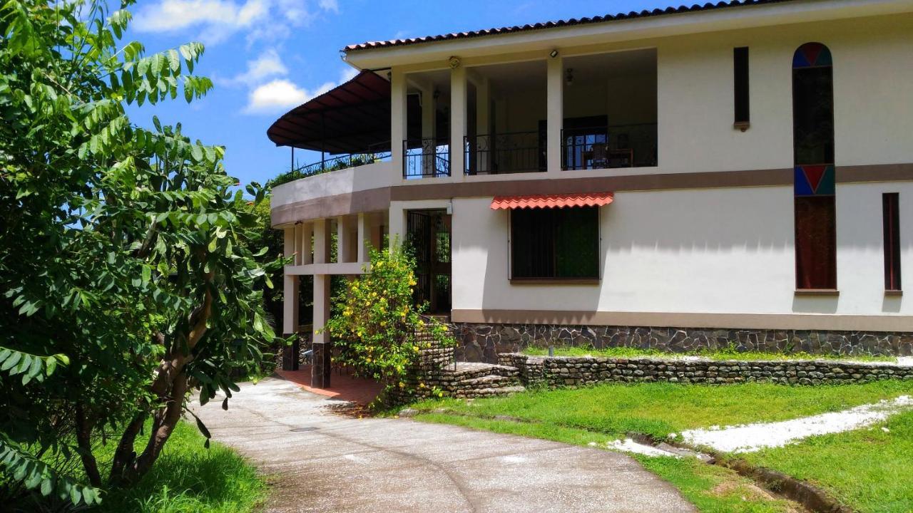 Apartments In Samara Ac Hw 200Mts To The Beach 外观 照片